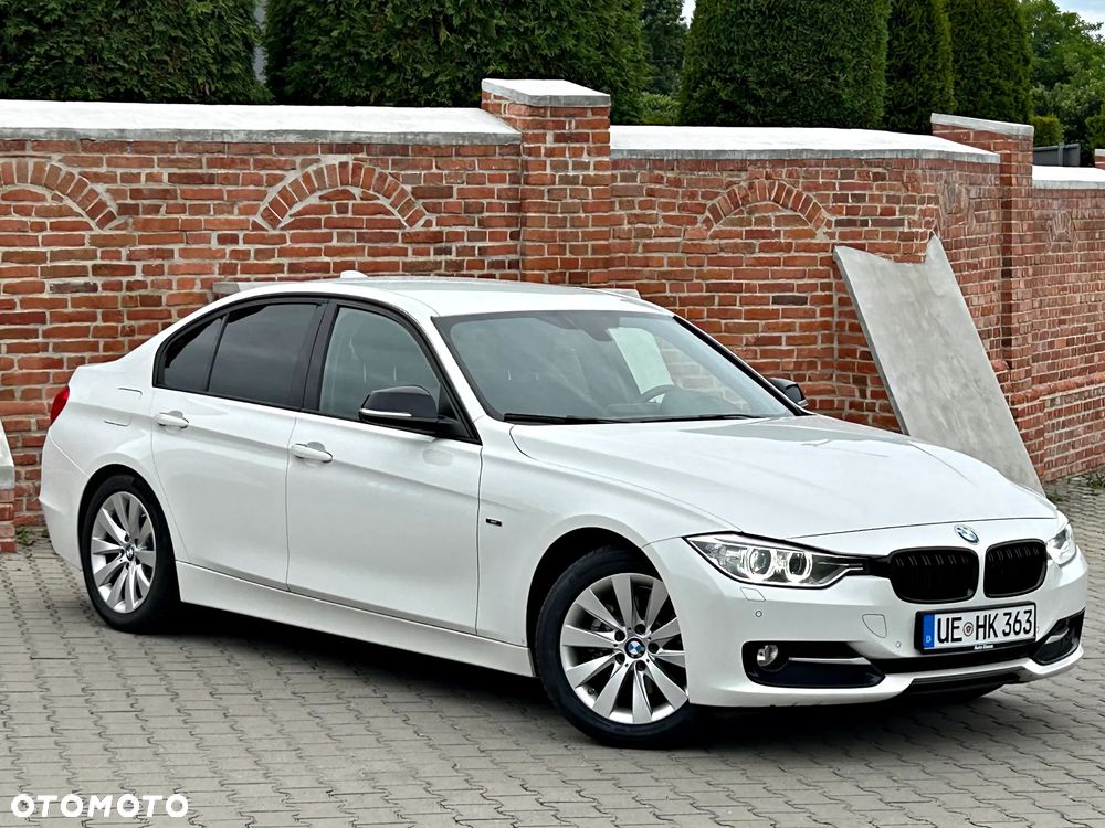 BMW Seria 3 320d Sport Line - 13