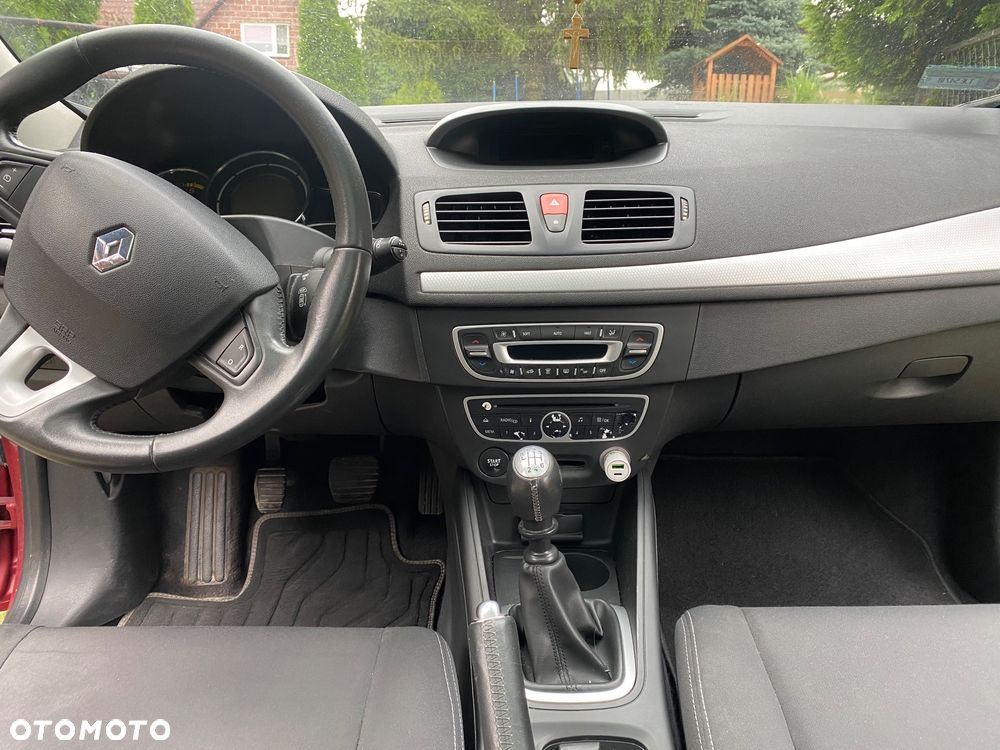 Renault Megane 1.9 dCi Exception - 8