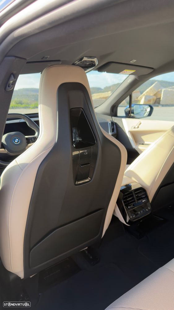 BMW iX xDrive 50 - 41