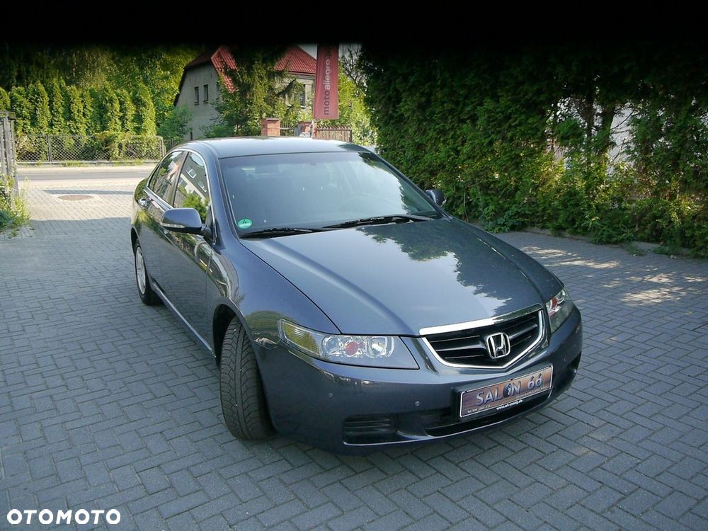 Honda Accord 2.0 Executive - 8
