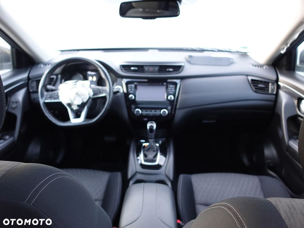 Nissan X-Trail 1.3 DIG-T N-Connecta 2WD DCT - 9