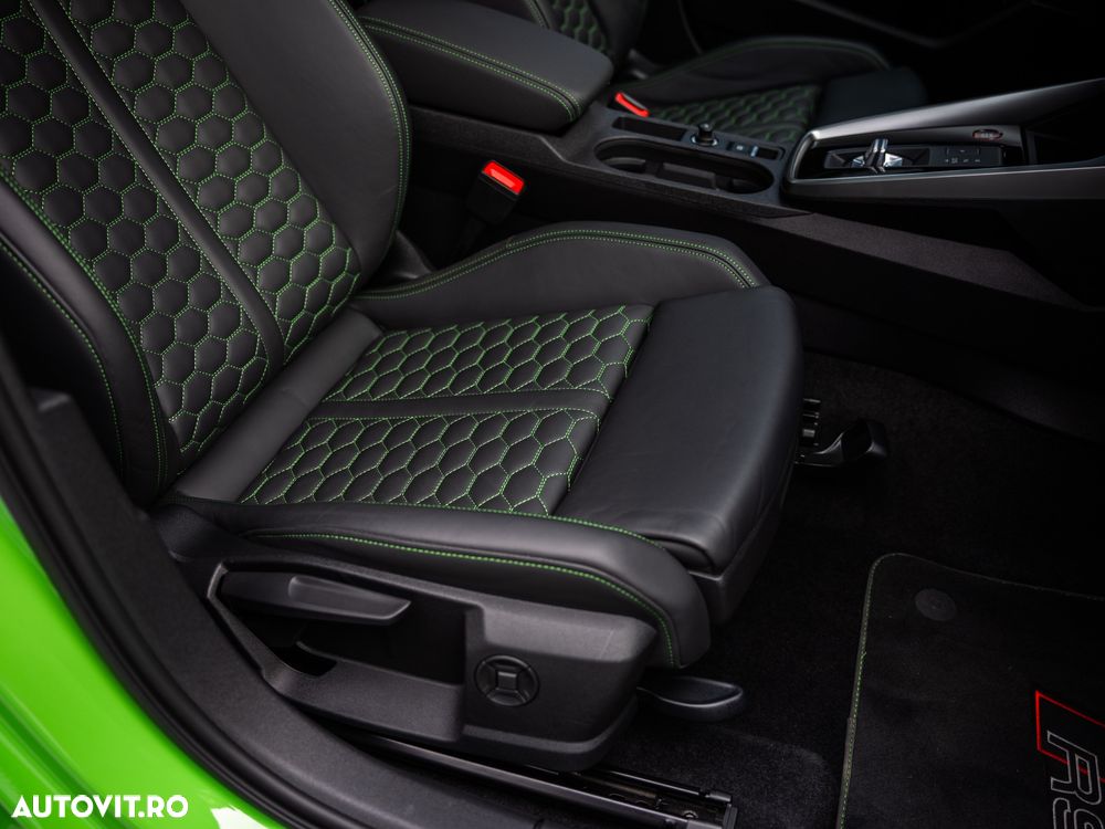 Audi RS3 TFSI quattro S tronic - 24