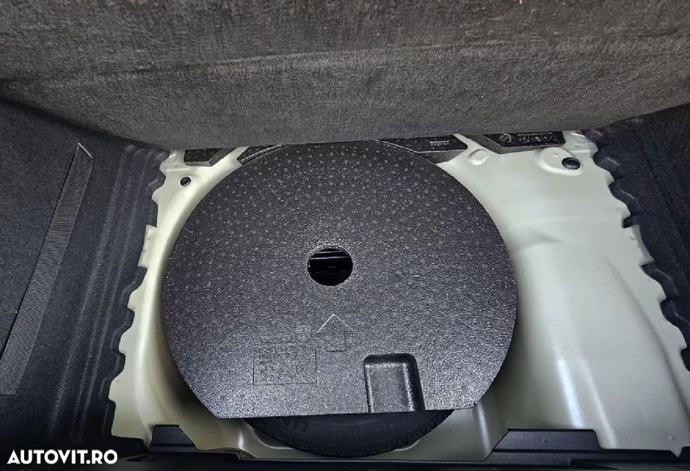 Peugeot 208 PureTech 100 EAT8 Active - 20