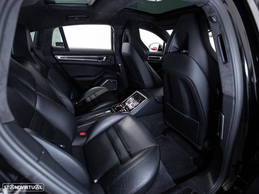 Porsche Panamera - 13