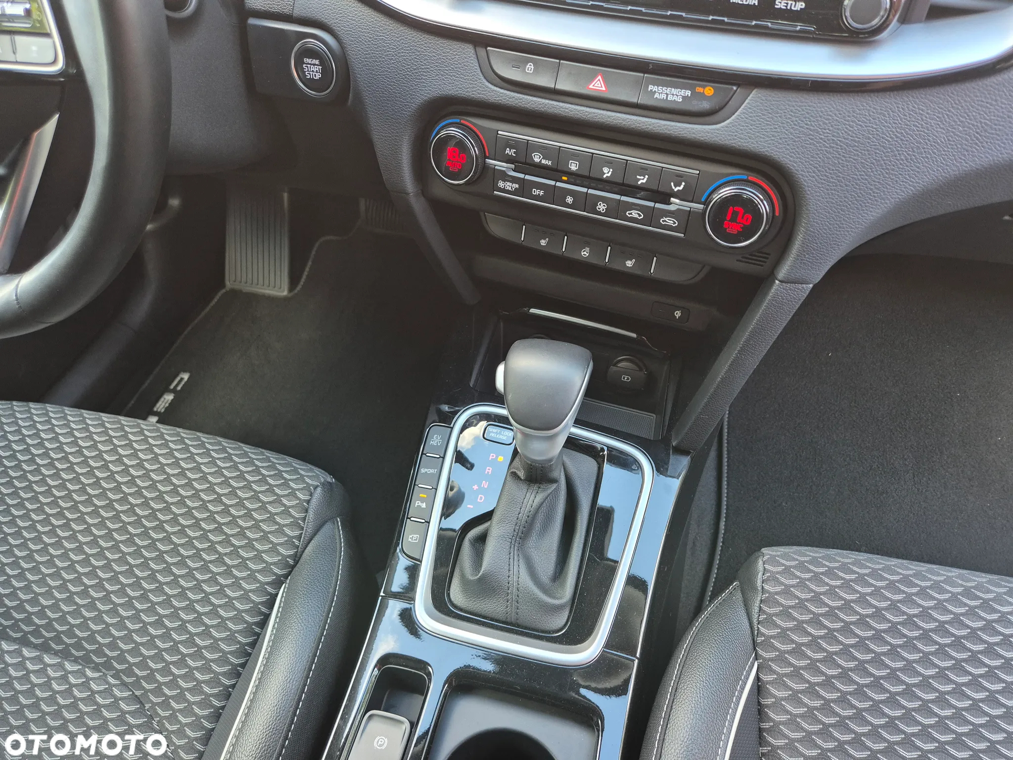 Kia Ceed - 17