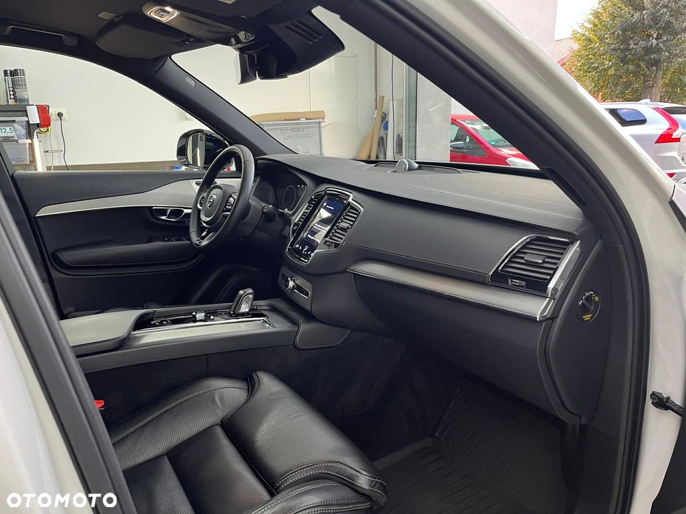 Volvo XC 90 B5 D AWD R-Design 7os - 8