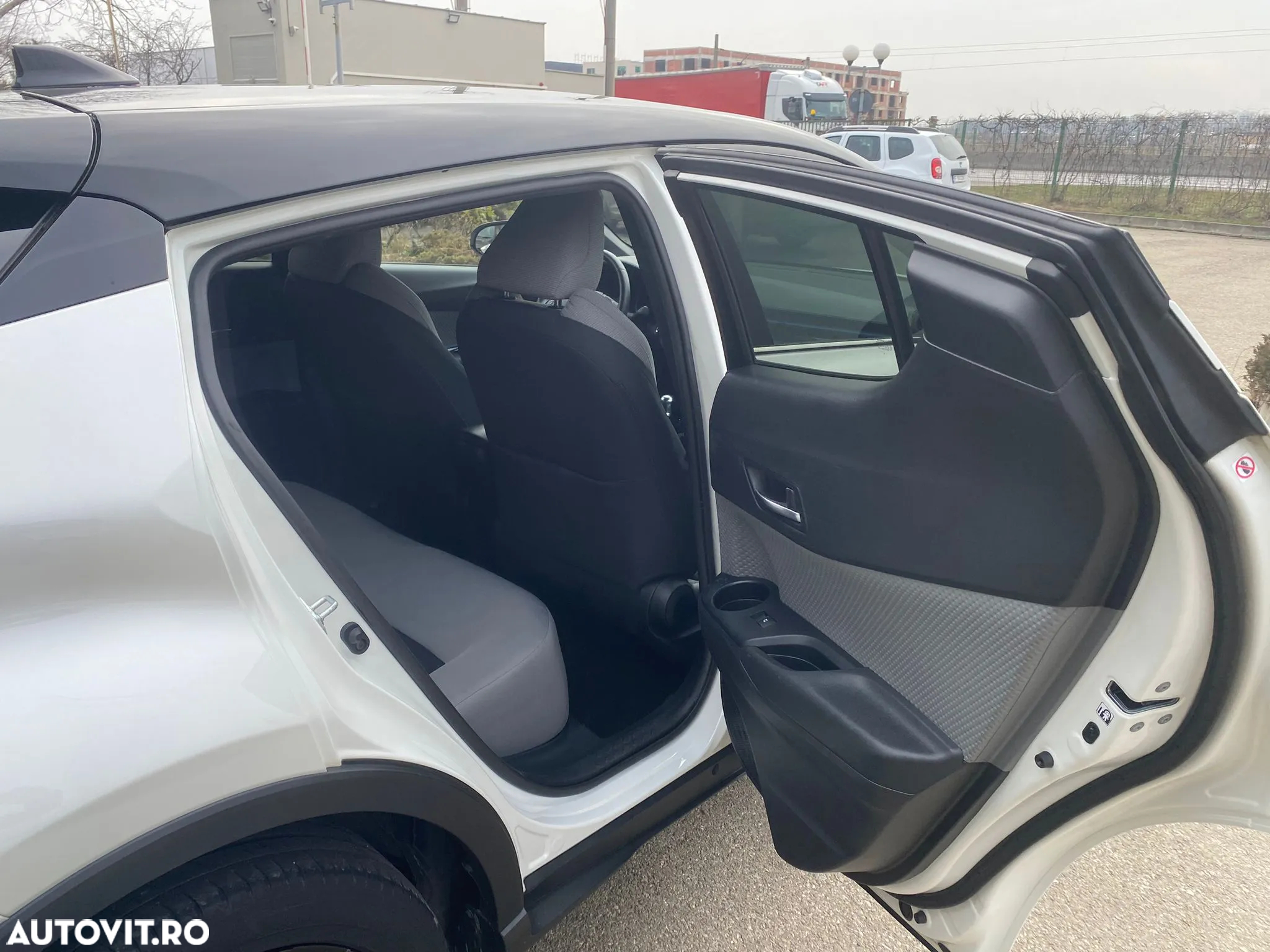 Toyota C-HR 1.2 Turbo 4x4 CVT C-ult LED - 13