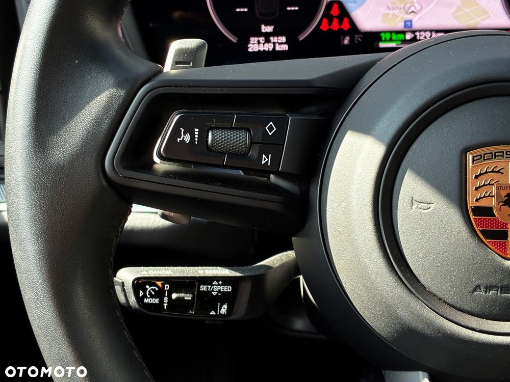 Porsche Cayenne - 25