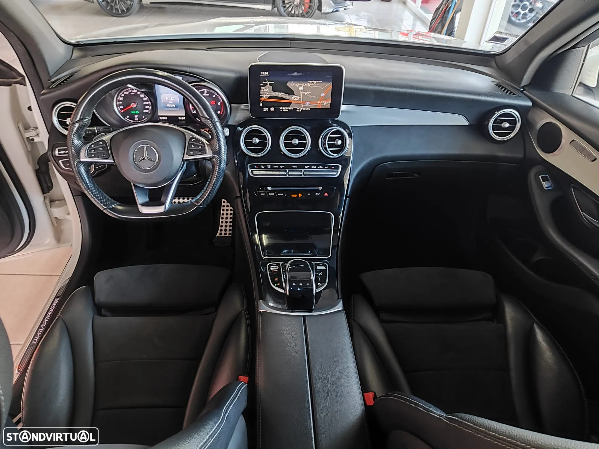 Mercedes-Benz GLC 220 d 4Matic 9G-TRONIC AMG Line - 20