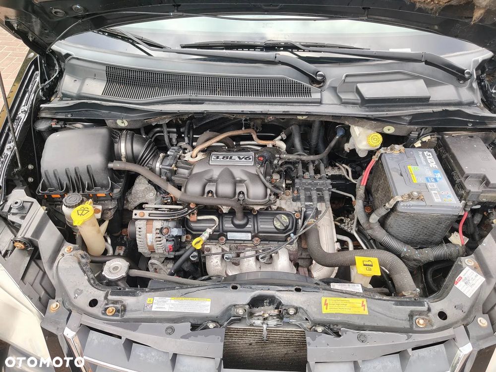 Chrysler Grand Voyager - 38