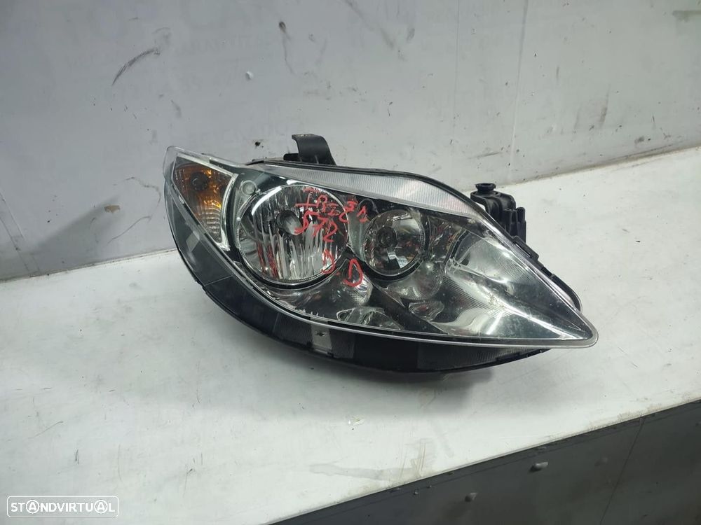 FAROL DIREITO SEAT IBIZA III 2012 - 2