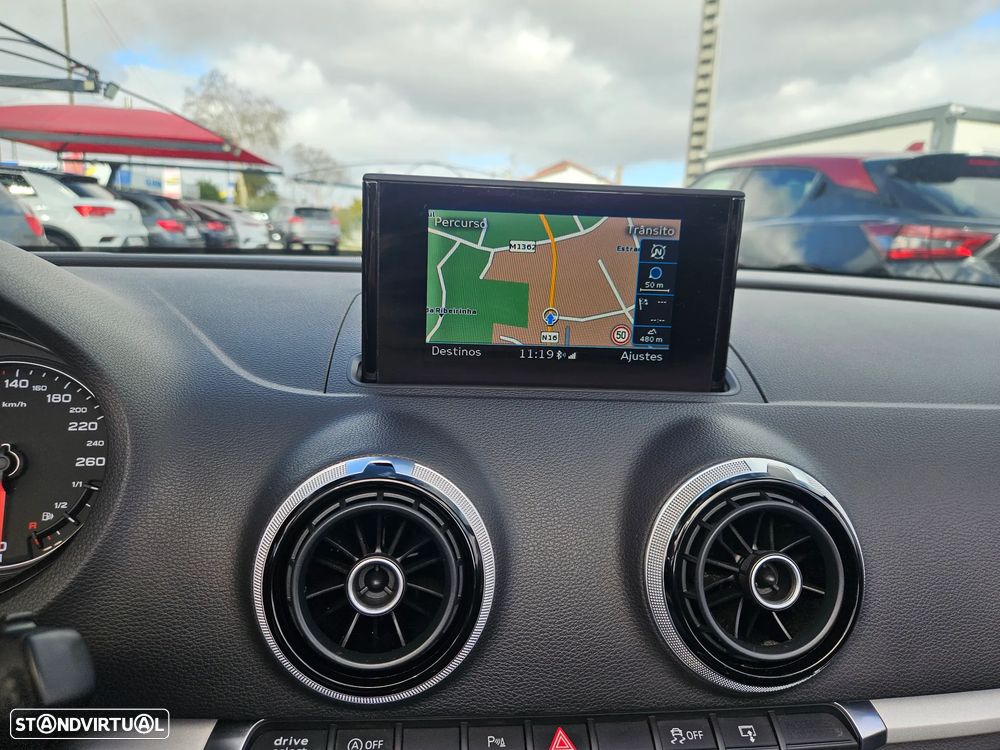 Audi A3 Cabrio 1.6 TDi S-line - 17