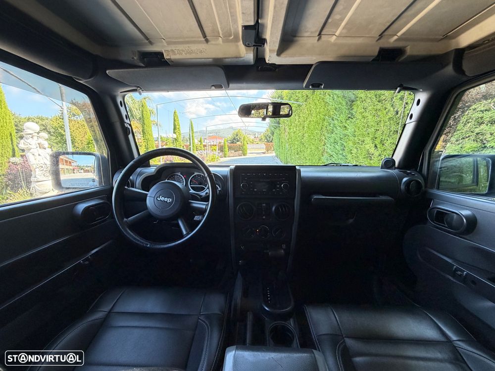 Jeep Wrangler - 21