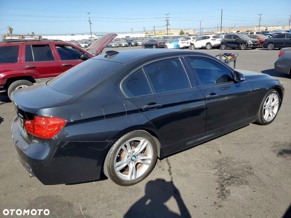 BMW Seria 3 335i Sport-Aut Sport Line - 4