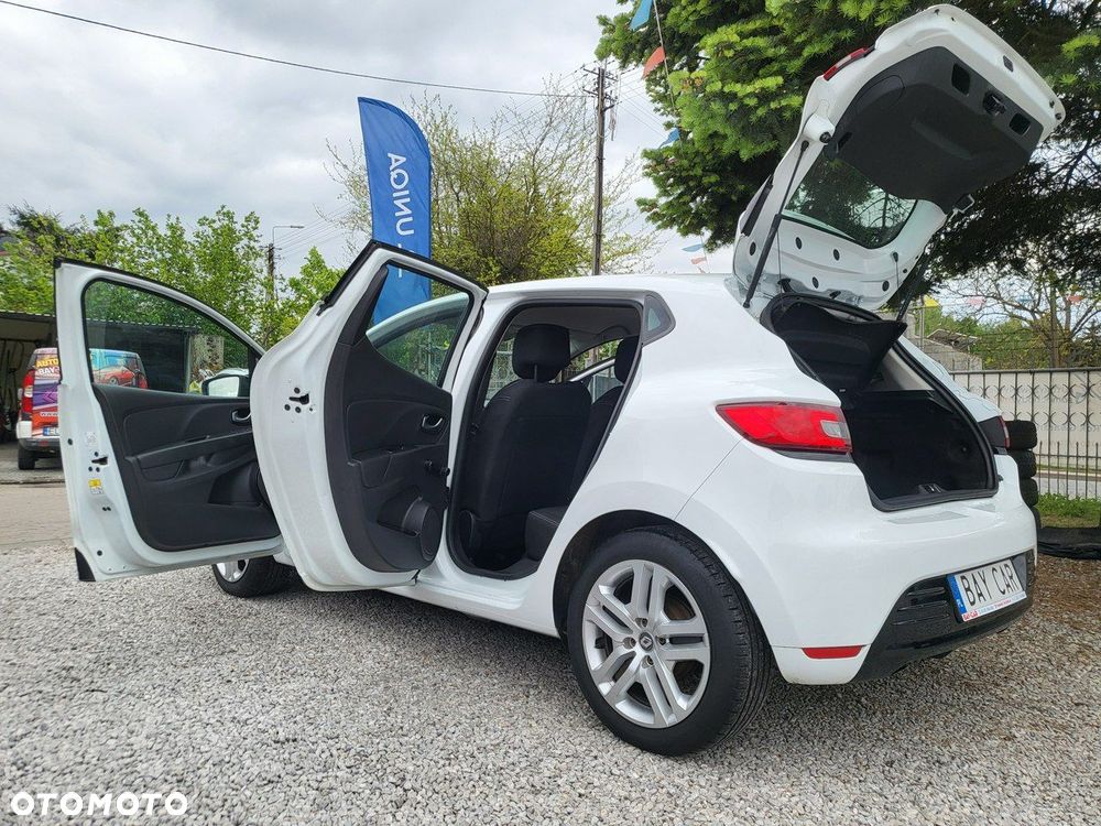 Renault Clio - 11
