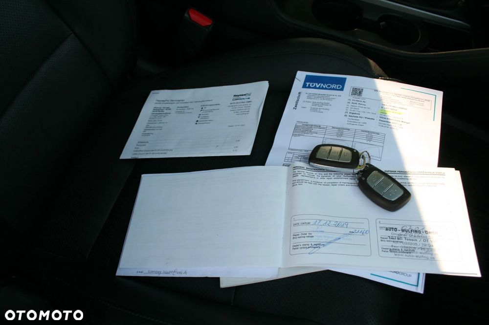 Hyundai Tucson 2.0 CRDI 4WD Automatik Premium - 39