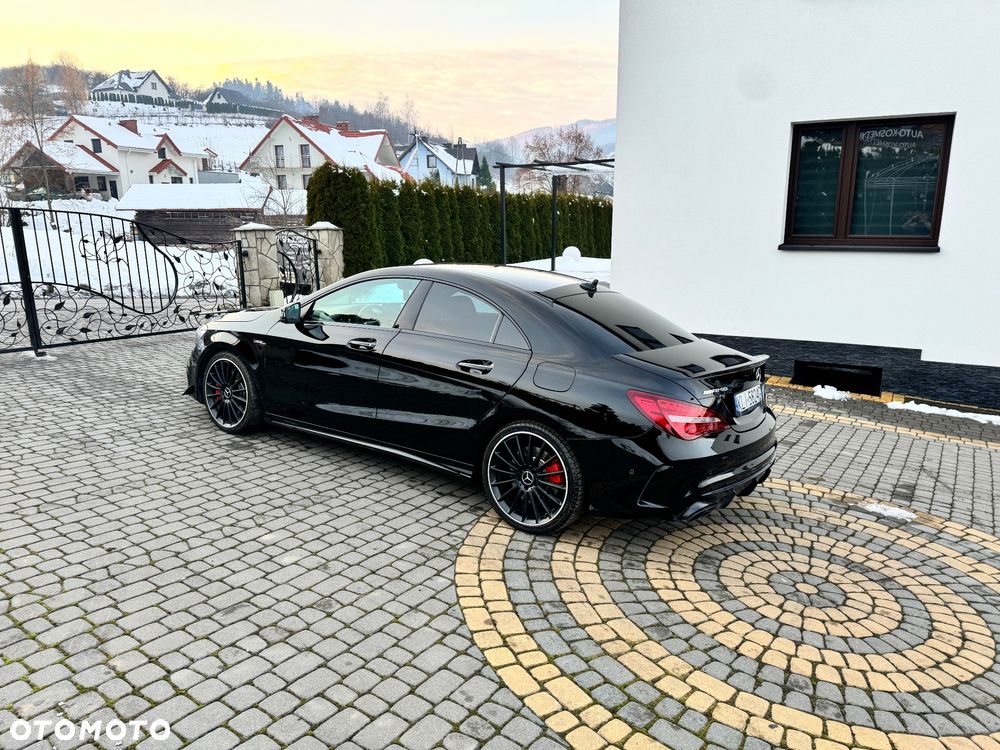 Mercedes-Benz CLA - 4