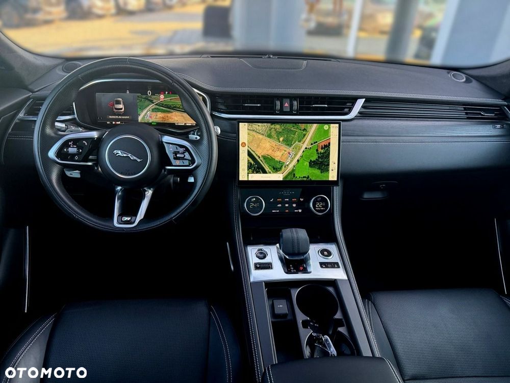 Jaguar F-Pace - 17