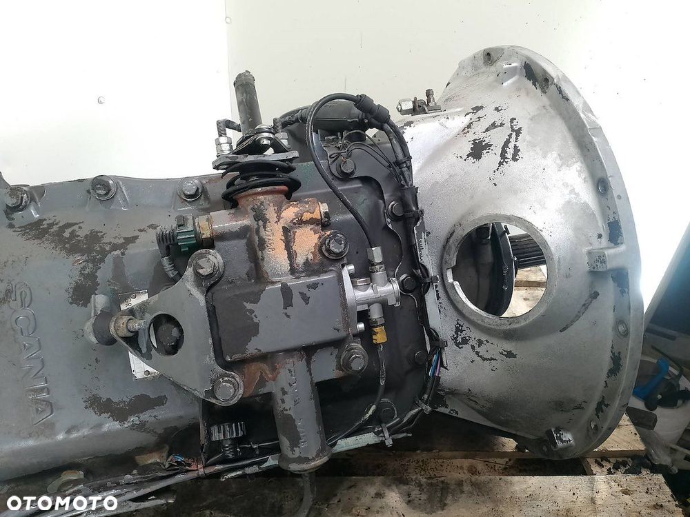 SKRZYNIA BIEGÓW CIĘŻAROWA SCANIA P124 GR900 11.7 D - 9