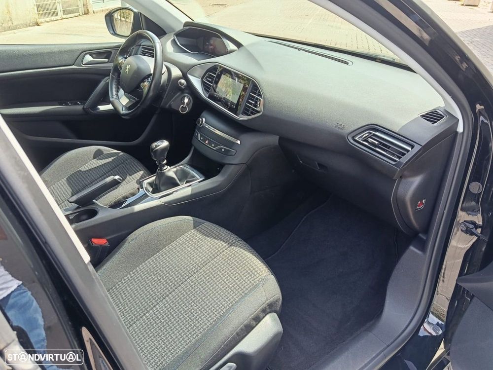 Peugeot 308 1.5 BlueHDi Style - 22