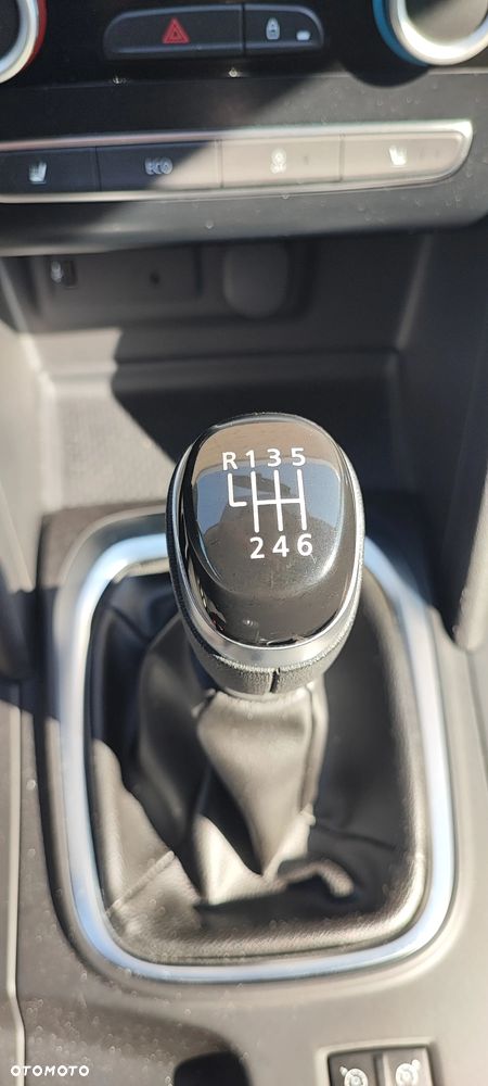 Renault Megane ENERGY TCe 130 EXPERIENCE - 40