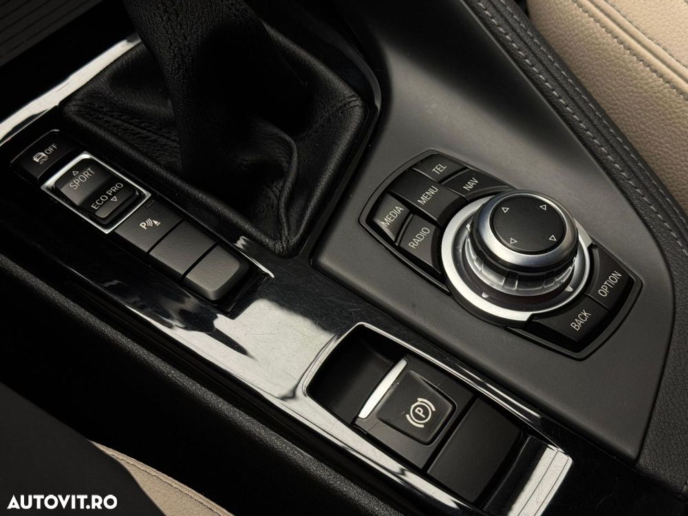 BMW X1 sDrive18d Aut. xLine - 16