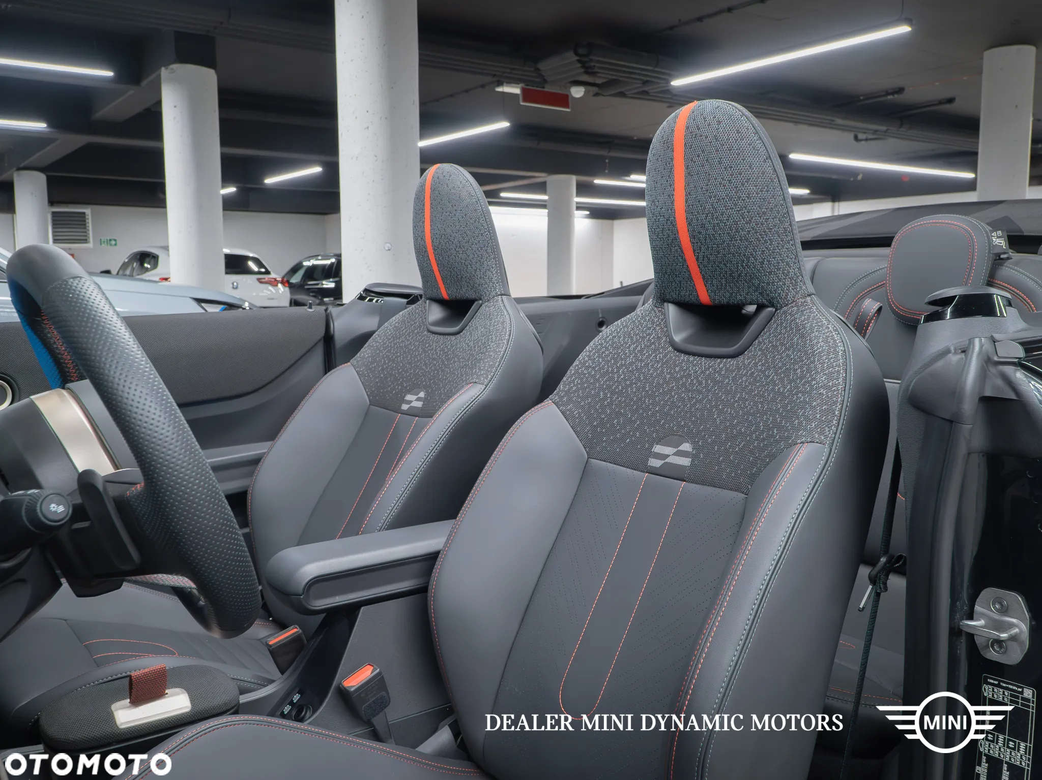 MINI John Cooper Works Cabrio - 15