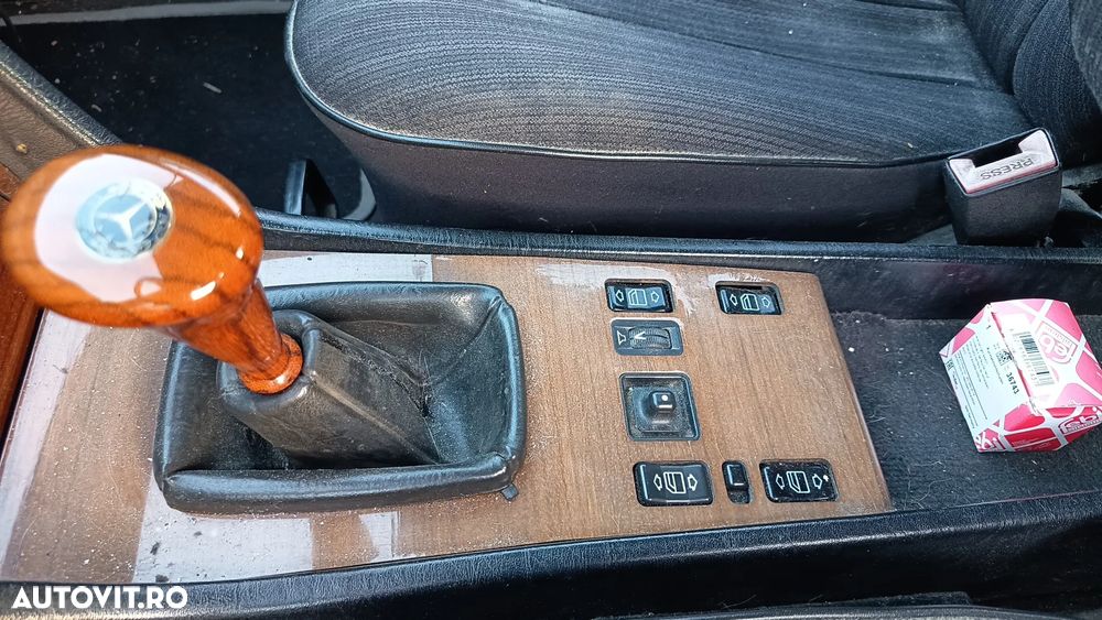 Mercedes-Benz W124 - 17