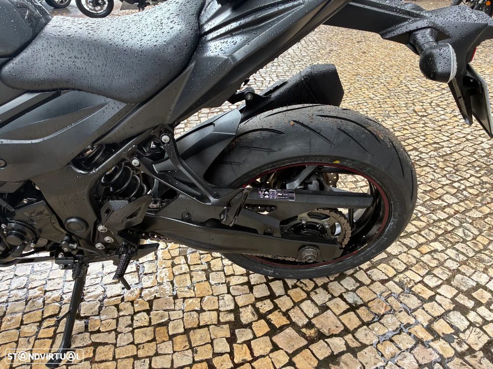 Suzuki GSX 750 S - 10
