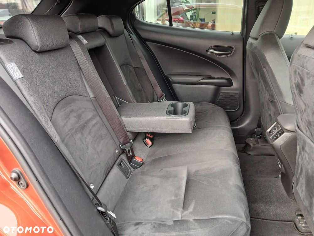 Lexus UX 250h GPF Business Edition 2WD - 28