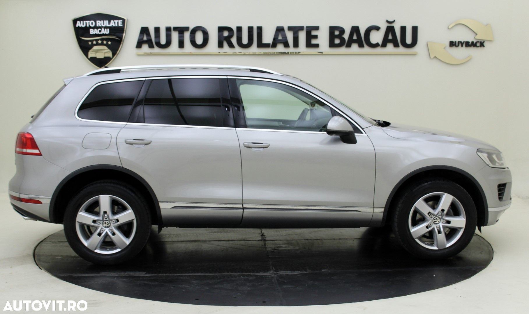 Volkswagen Touareg - 4