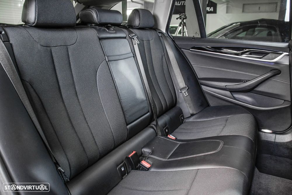 BMW 520 d Touring Aut. Sport Line - 18