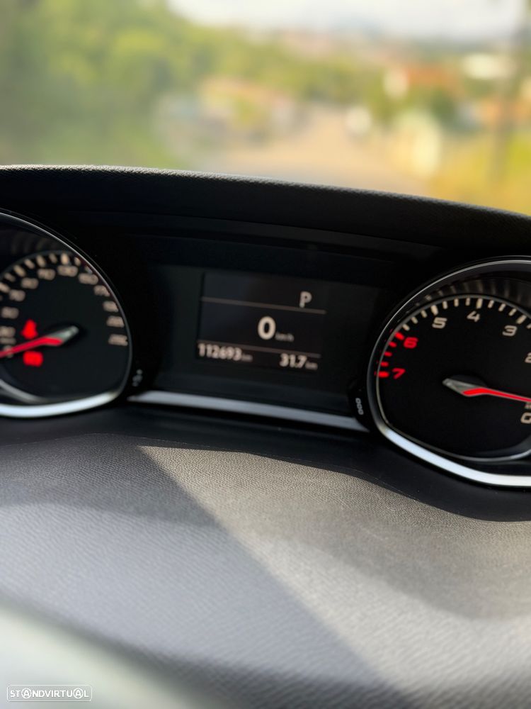 Peugeot 308 SW PureTech 130 GPF EAT8 Stop & Start GT Pack - 25