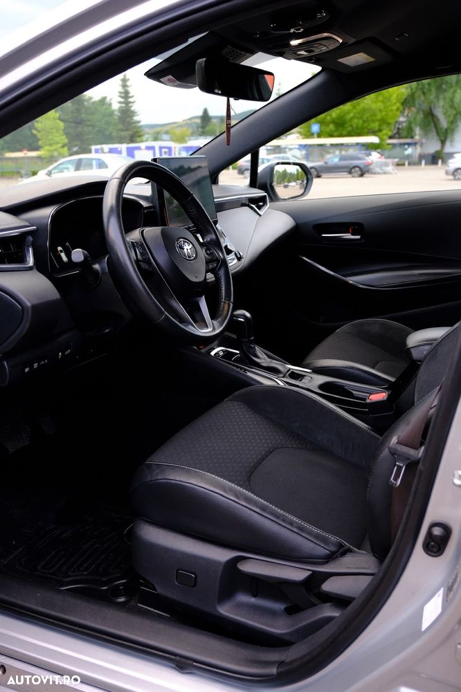 Toyota Corolla 1.8 Business Edition - 9