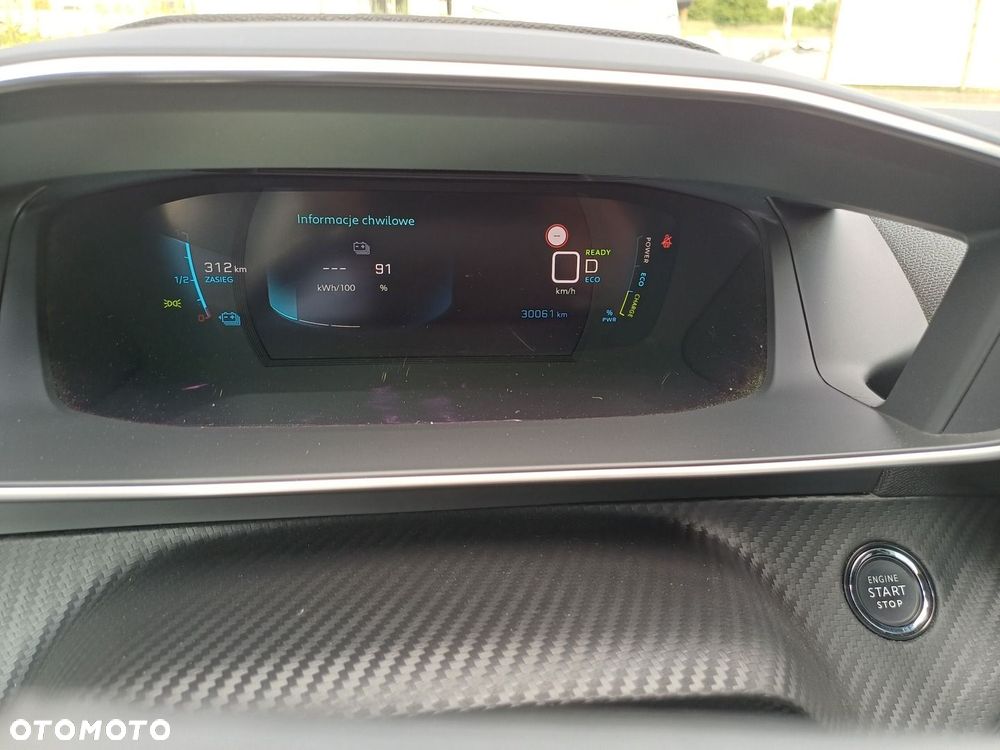 Peugeot 208 - 32