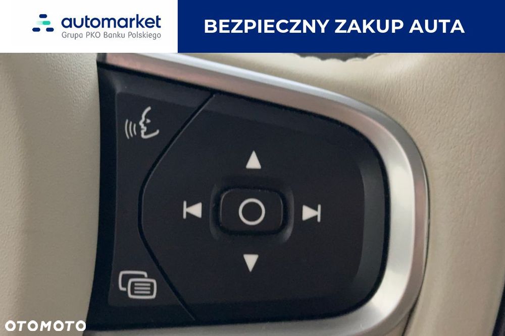 Volvo XC 60 B5 D AWD Momentum Pro - 17