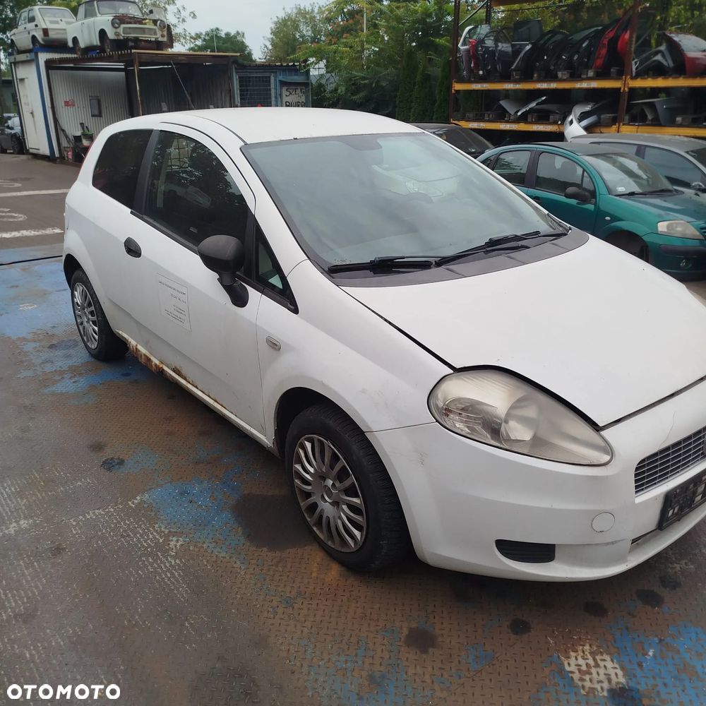 Fiat Grande Punto  na części . - 3