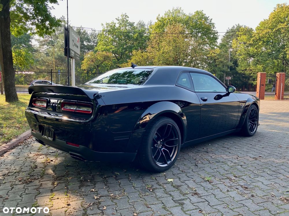 Dodge Challenger 6.2 Hellcat Widebody - 6
