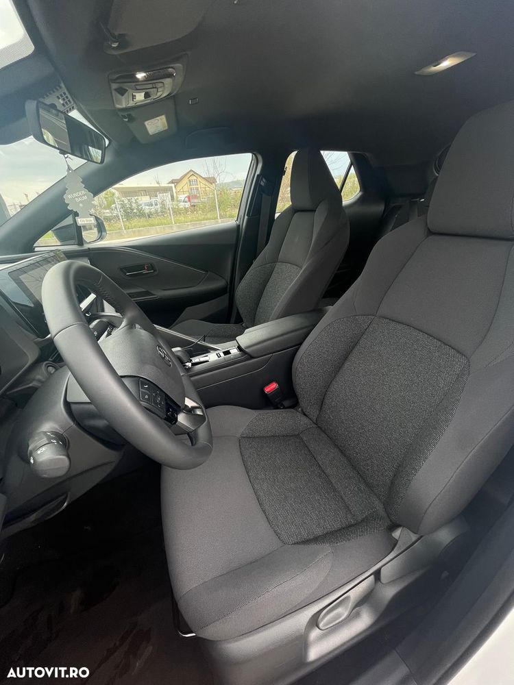 Toyota C-HR 1.8 HEV 140 CP 4x2 CVT Active - 10