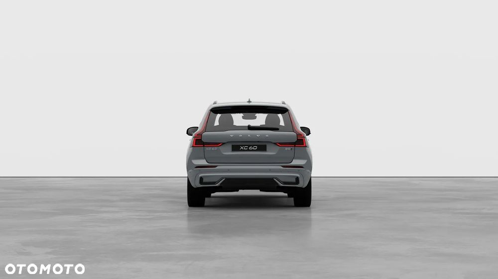 Volvo XC 60 B5 B AWD Ultra Dark - 4