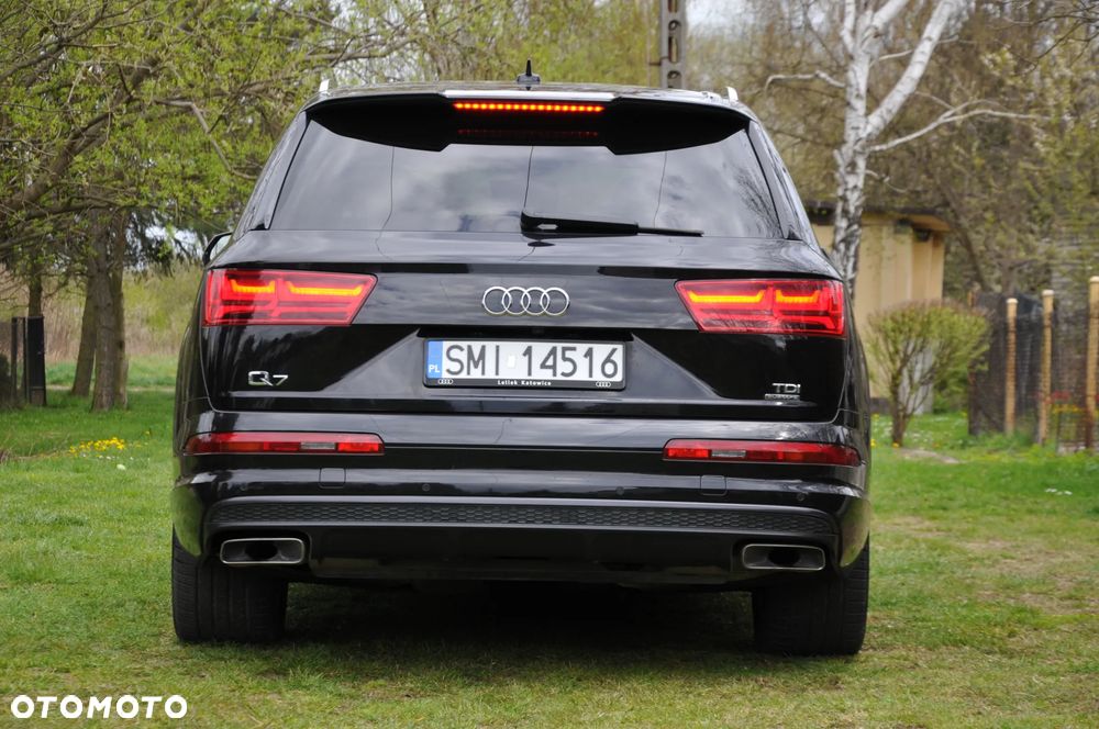 Audi Q7 - 16