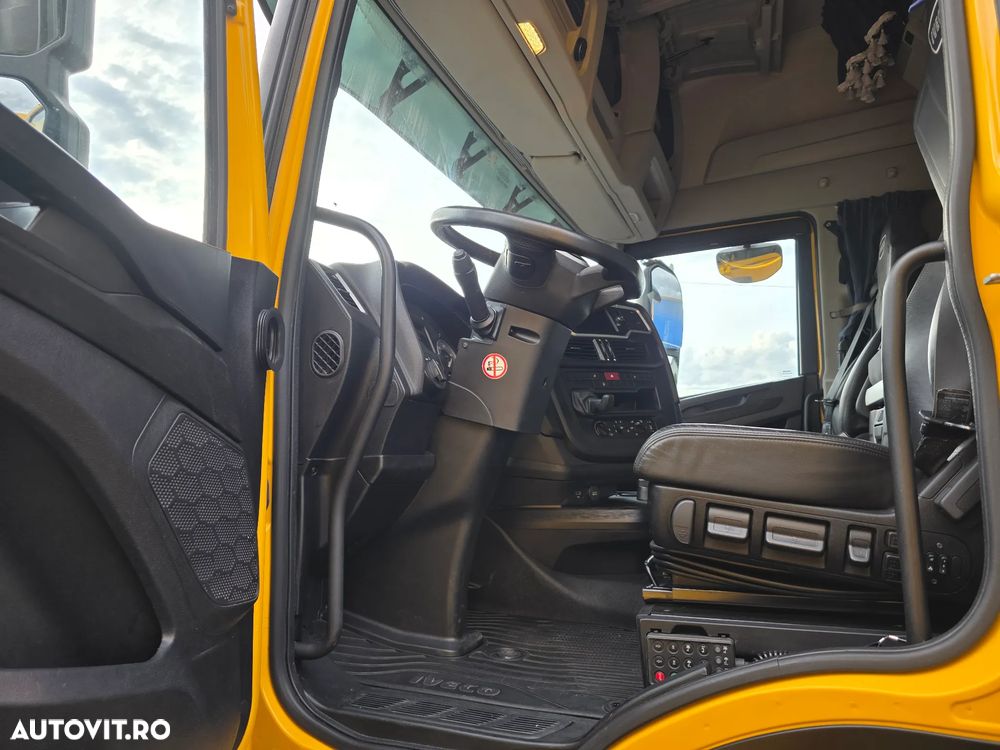 Iveco Stralis Hi-Way - 14