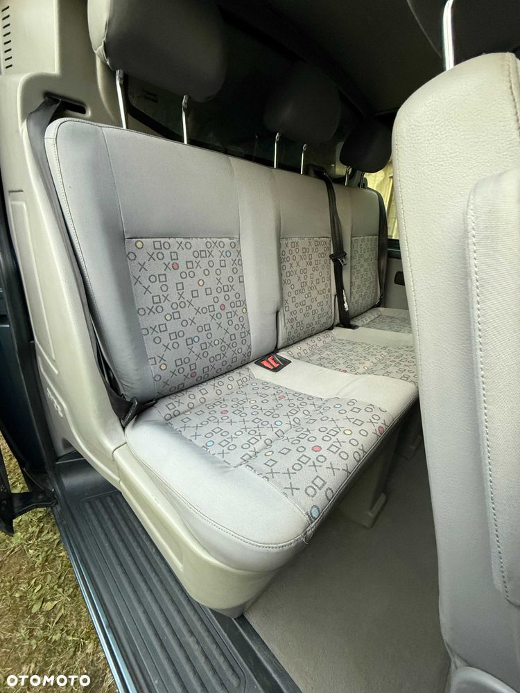 Volkswagen Transporter - 5