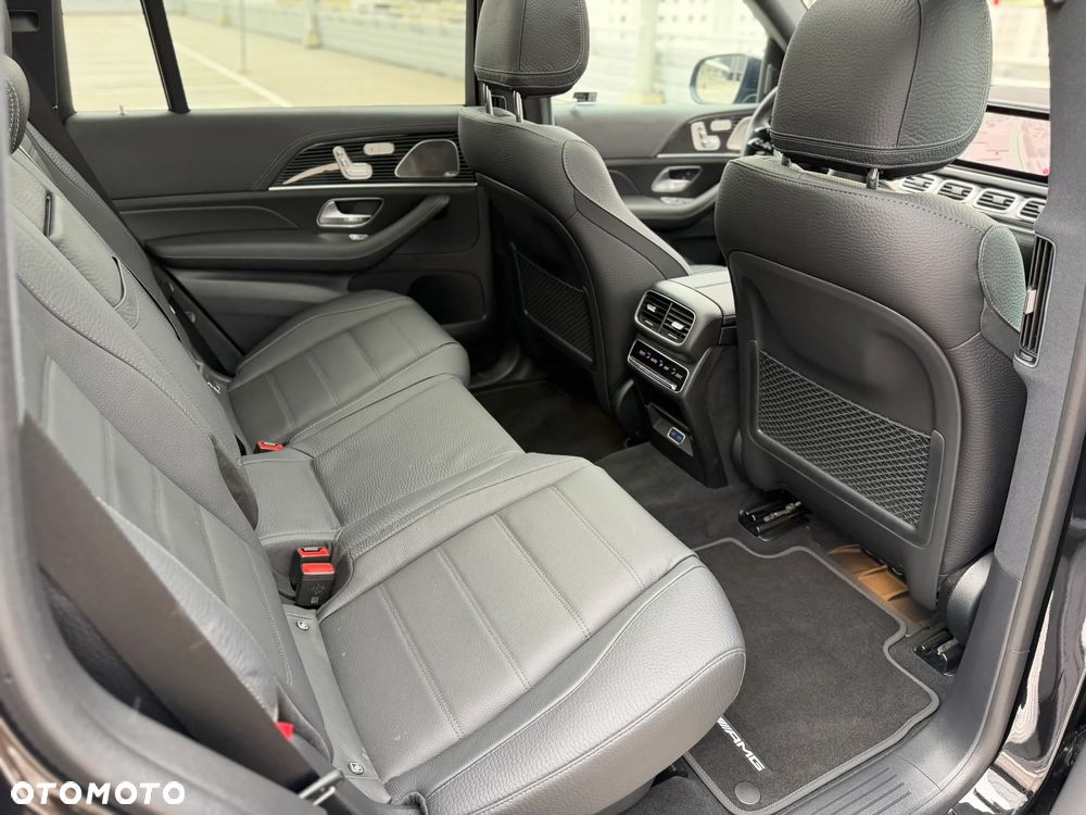 Mercedes-Benz GLS - 20