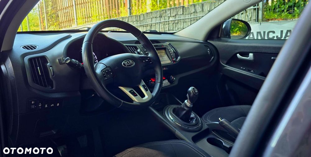 Kia Sportage 2.0 CRDI 4WD Dream-Team Edition - 27
