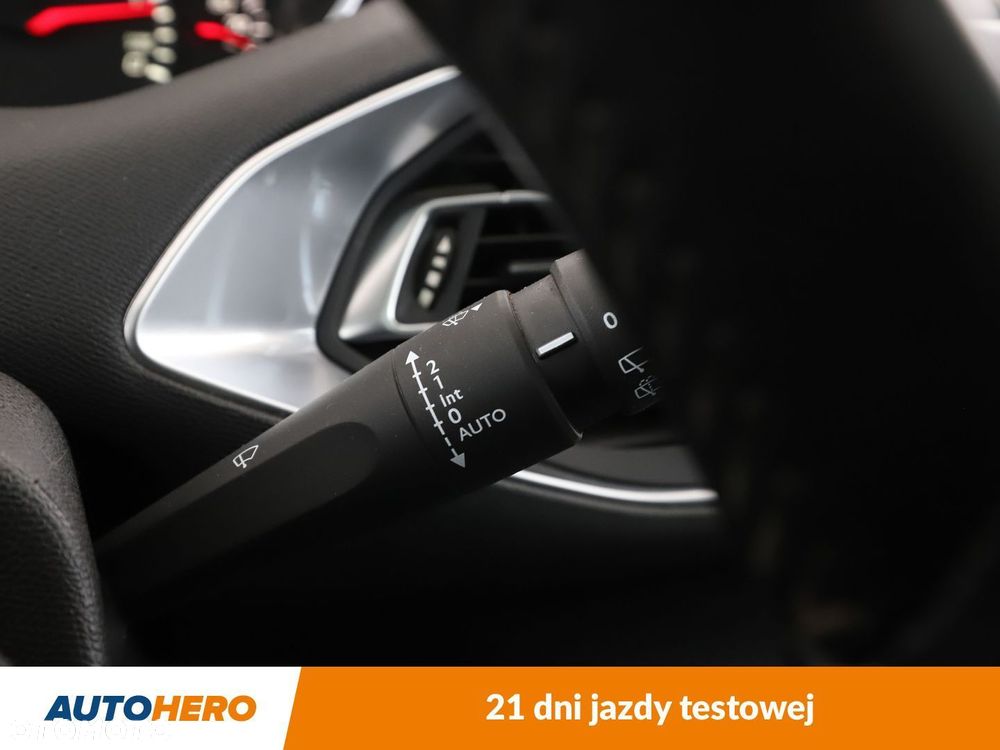 Peugeot 308 1.6 BlueHDi Active S&S - 26