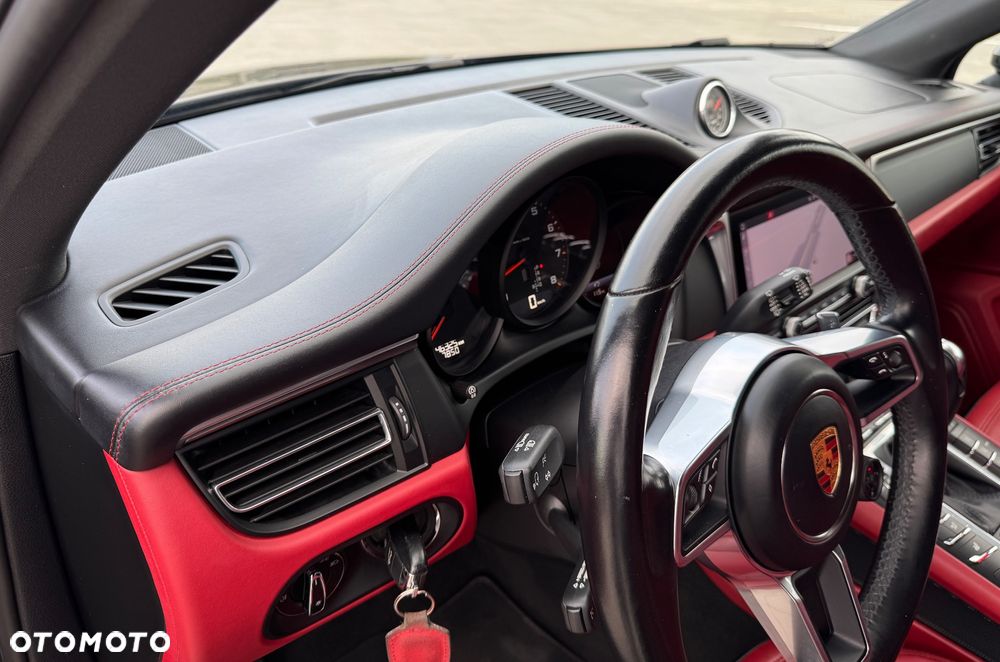 Porsche Macan - 27