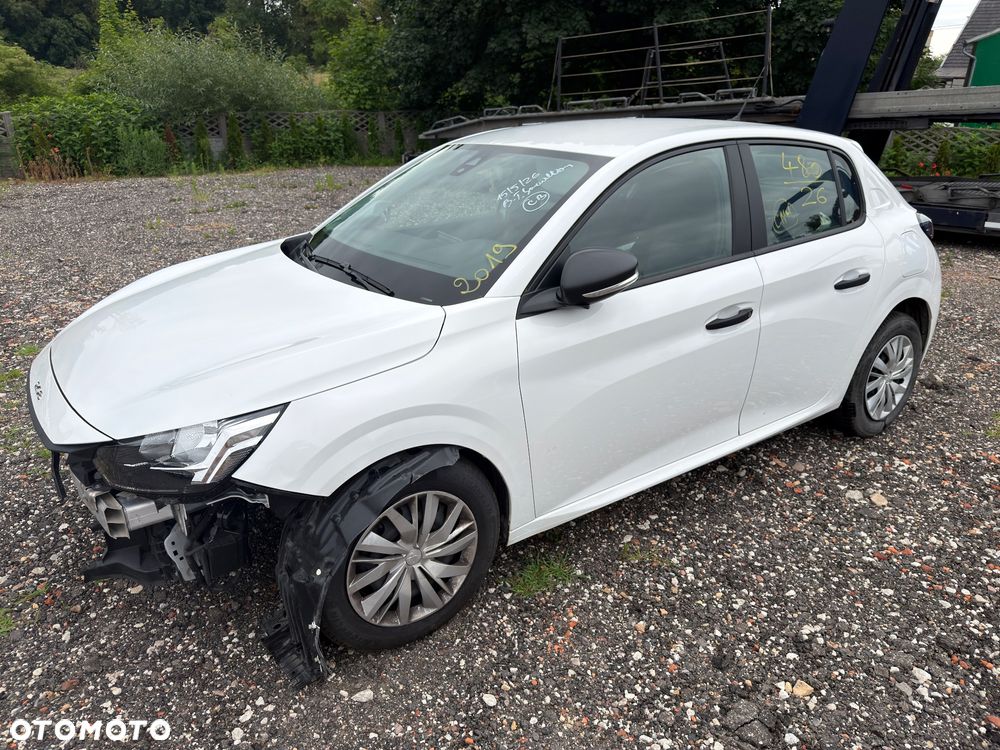 Peugeot 208 - 1