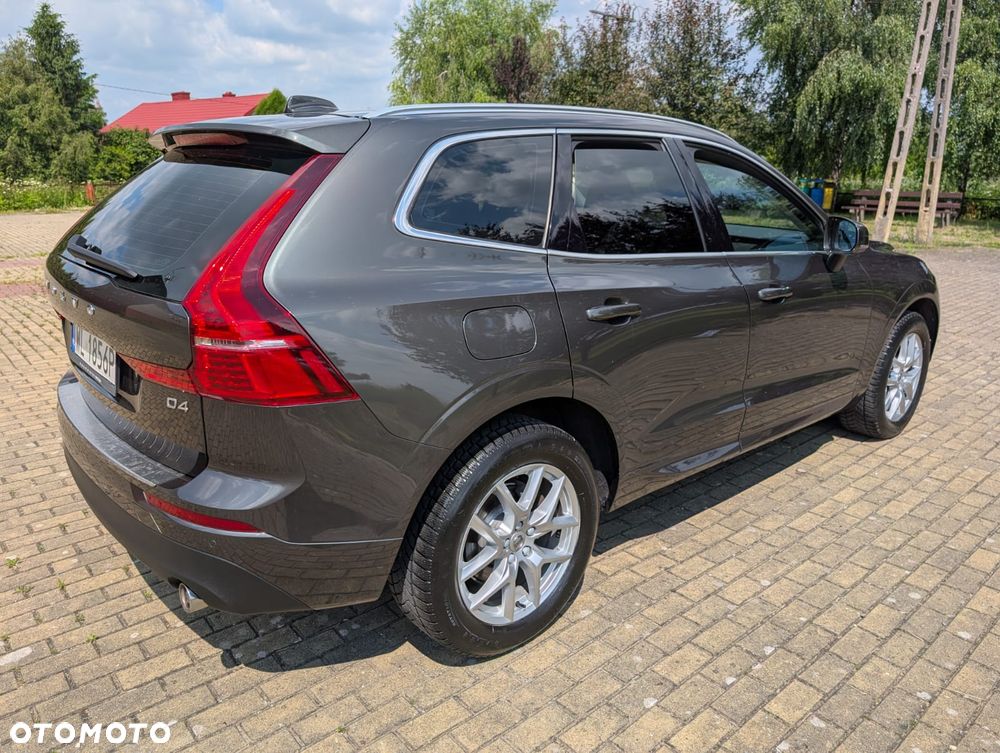 Volvo XC 60 D4 AWD Momentum - 8