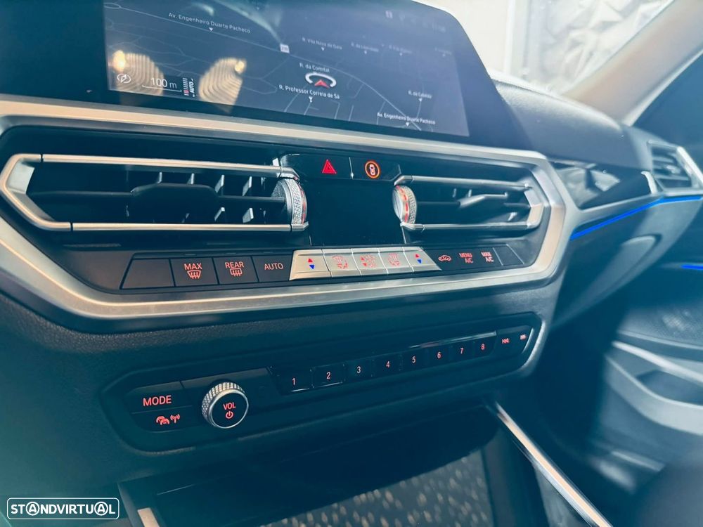 BMW 318 d Touring Line Sport Auto - 20